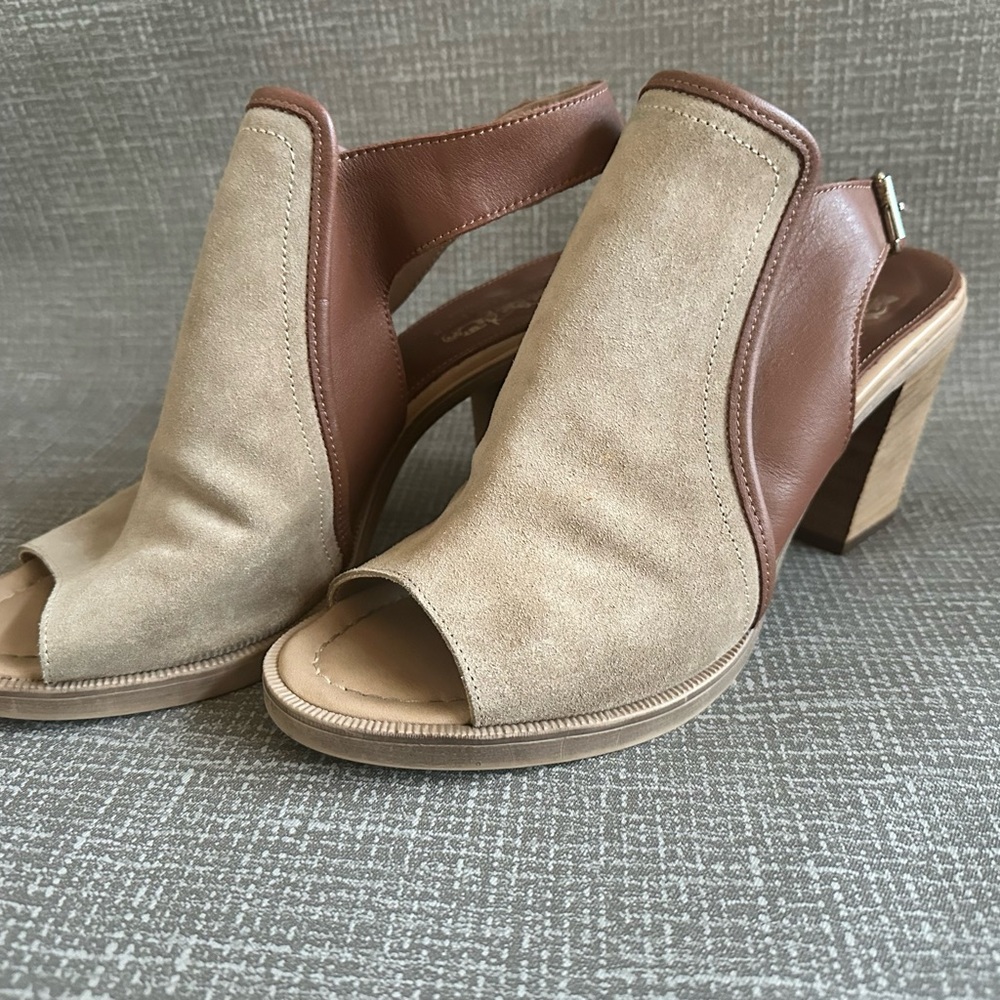 Coach And Four Tan Brown Suede & Leather Peep Toe Block Heel Slingback Size 10 - Picture 2 of 13